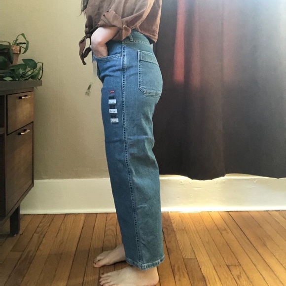LEVIS Mile High Wide Leg Crop - Picture 5 of 6
